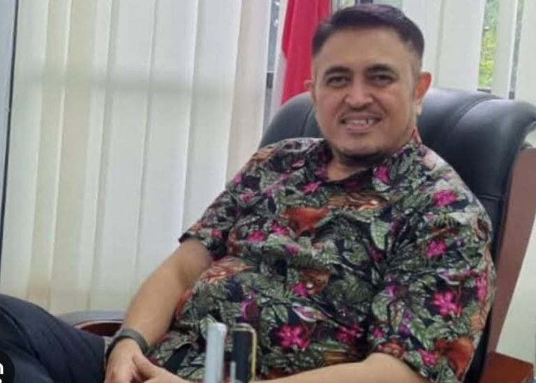 Rektor Untad Prof Amar 1